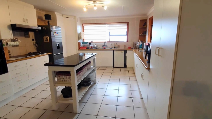 3 Bedroom Property for Sale in Dana Bay Western Cape